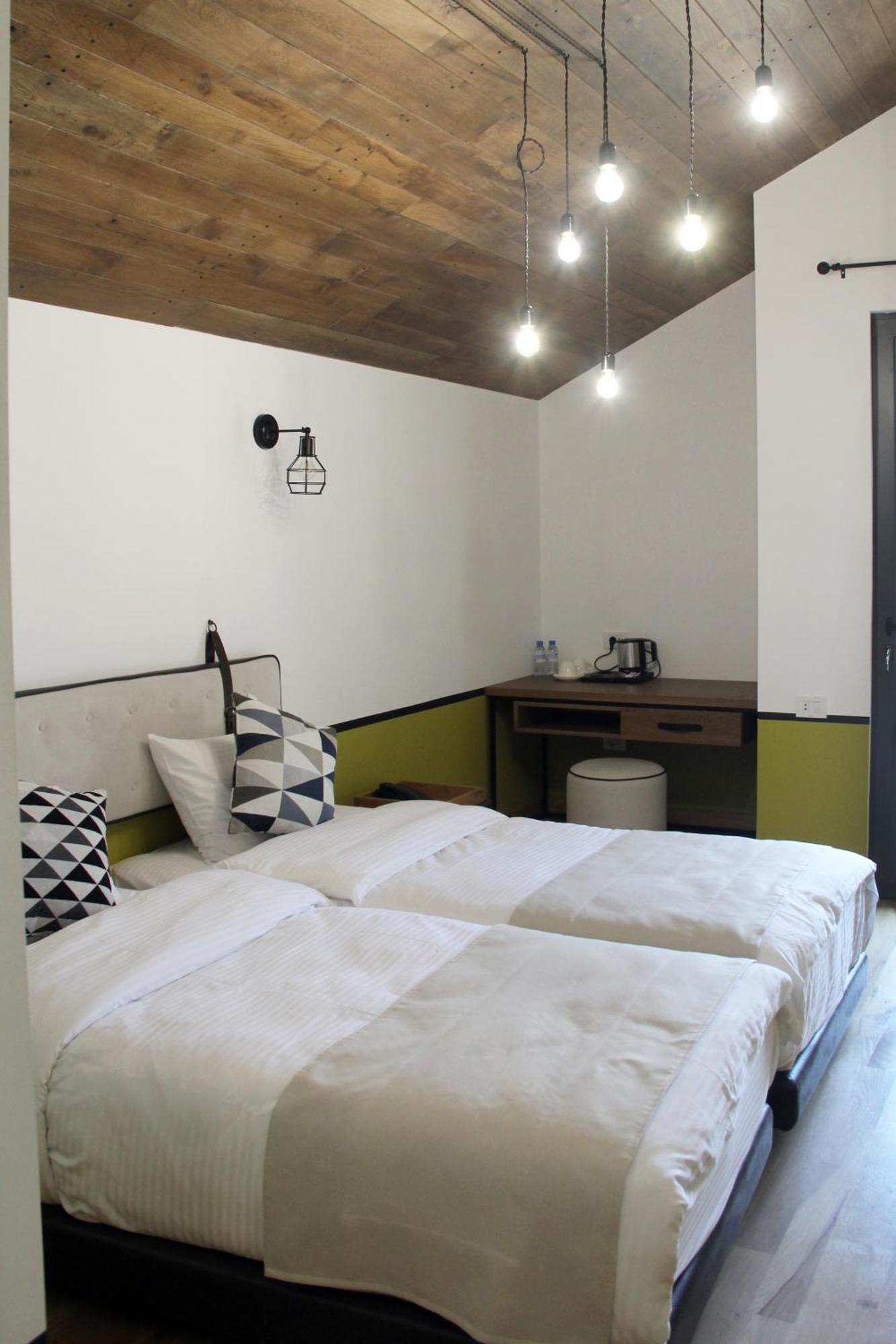 Hover Boutique Hotel Dilidzjan Kamer foto