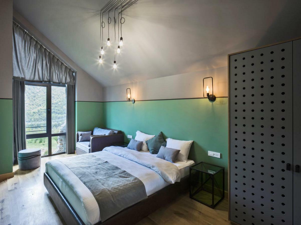 Hover Boutique Hotel Dilidzjan Buitenkant foto